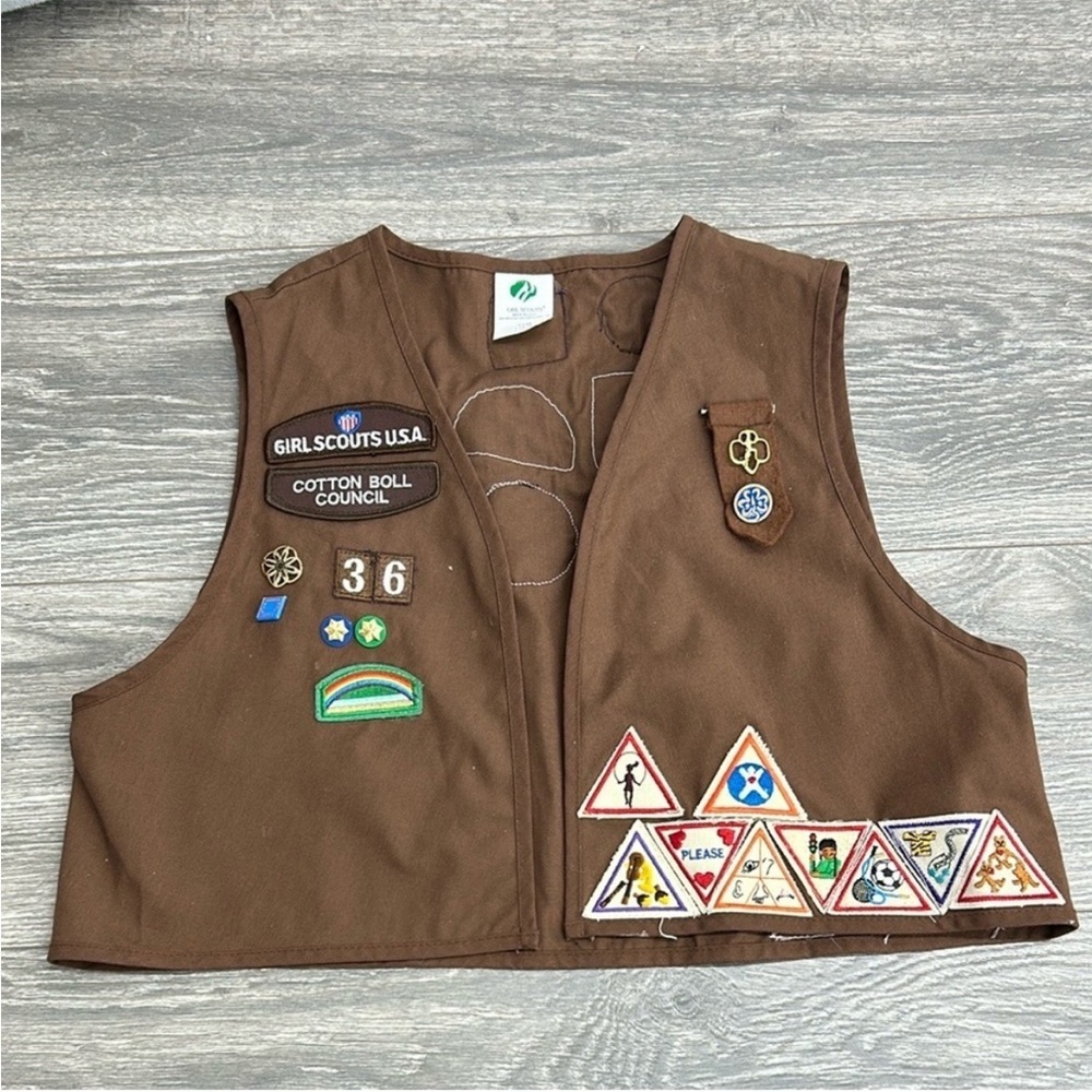 90’ Vintage Girl Scouts Brownie Vest w patches size Large (14-16)